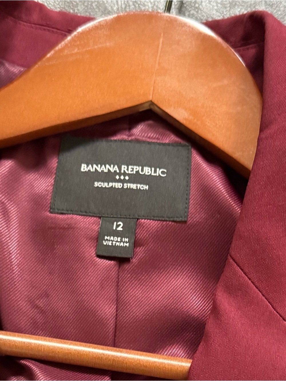 Banana Republic women’s Wine Red Single-Button Blazer